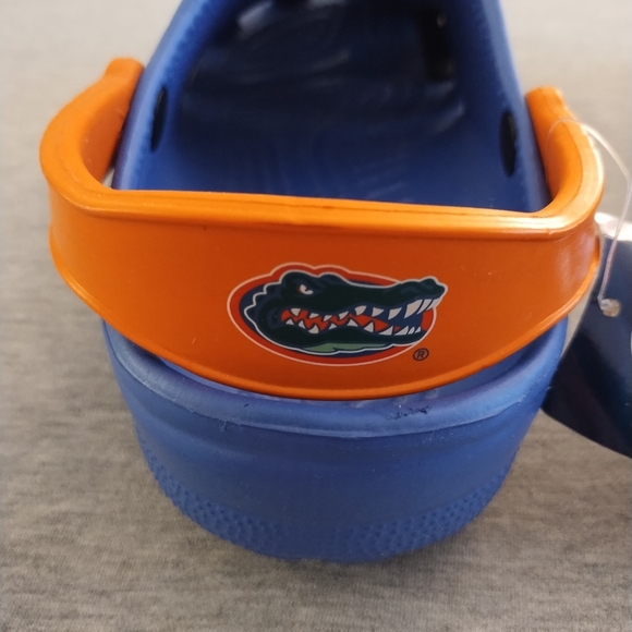 University of Florida Gators Crocs XL - Men’s 10-11 Women's 12-14 NWT Licensed - Picture 9 of 15